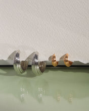 Load image into Gallery viewer, LUV AJ CLEO HOOPS - GOLD