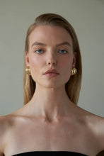 Load image into Gallery viewer, LILI CLASPE LARGE ELSA CLIP-ON EARRINGS - GOLD