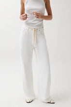 Load image into Gallery viewer, PISTOLA JADYN MID RISE DRAWSTRING PALAZZO JEAN - OPTIC WHITE