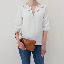 Load image into Gallery viewer, HOBO SABLE WRISTLET - TRUFFLE