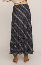 Load image into Gallery viewer, Z SUPPLY CRESTVIEW PLAID MAXI SKIRT - ECLIPSE