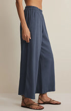 Load image into Gallery viewer, Z SUPPLY SCOUT LINEN PANT - VINTAGE INDIGO