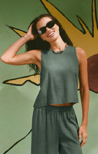 Load image into Gallery viewer, Z SUPPLY SLOANE LINEN CROPPED TANK - EVERGLADE