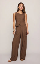 Load image into Gallery viewer, Z SUPPLY ROMAN LINEN VEST - PALO SANTO