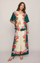 Load image into Gallery viewer, Z SUPPLY LANI FLORAL BUTTON UP - MULTI