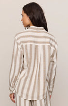 Load image into Gallery viewer, Z SUPPLY PERFECT STRIPED LINEN BUTTON UP - LIGHT TOFFEE
