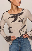 Load image into Gallery viewer, Z SUPPLY NIA CLEM FLORAL TOP - SOFT ECRU