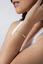 Load image into Gallery viewer, MIRANDA FRYE MACKENZIE BRACELET - GOLD
