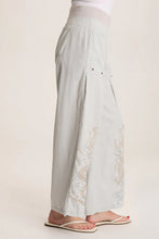 Load image into Gallery viewer, XCVI PHEDORA TWILL EMBROIDERED WIDE LEG PANT - GREY MARBLE
