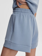 Load image into Gallery viewer, VARLEY ATRIUM HIGH-RISE SHORT 4.5&quot; - RAIN BLUE
