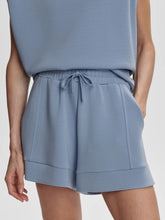 Load image into Gallery viewer, VARLEY ATRIUM HIGH-RISE SHORT 4.5&quot; - RAIN BLUE
