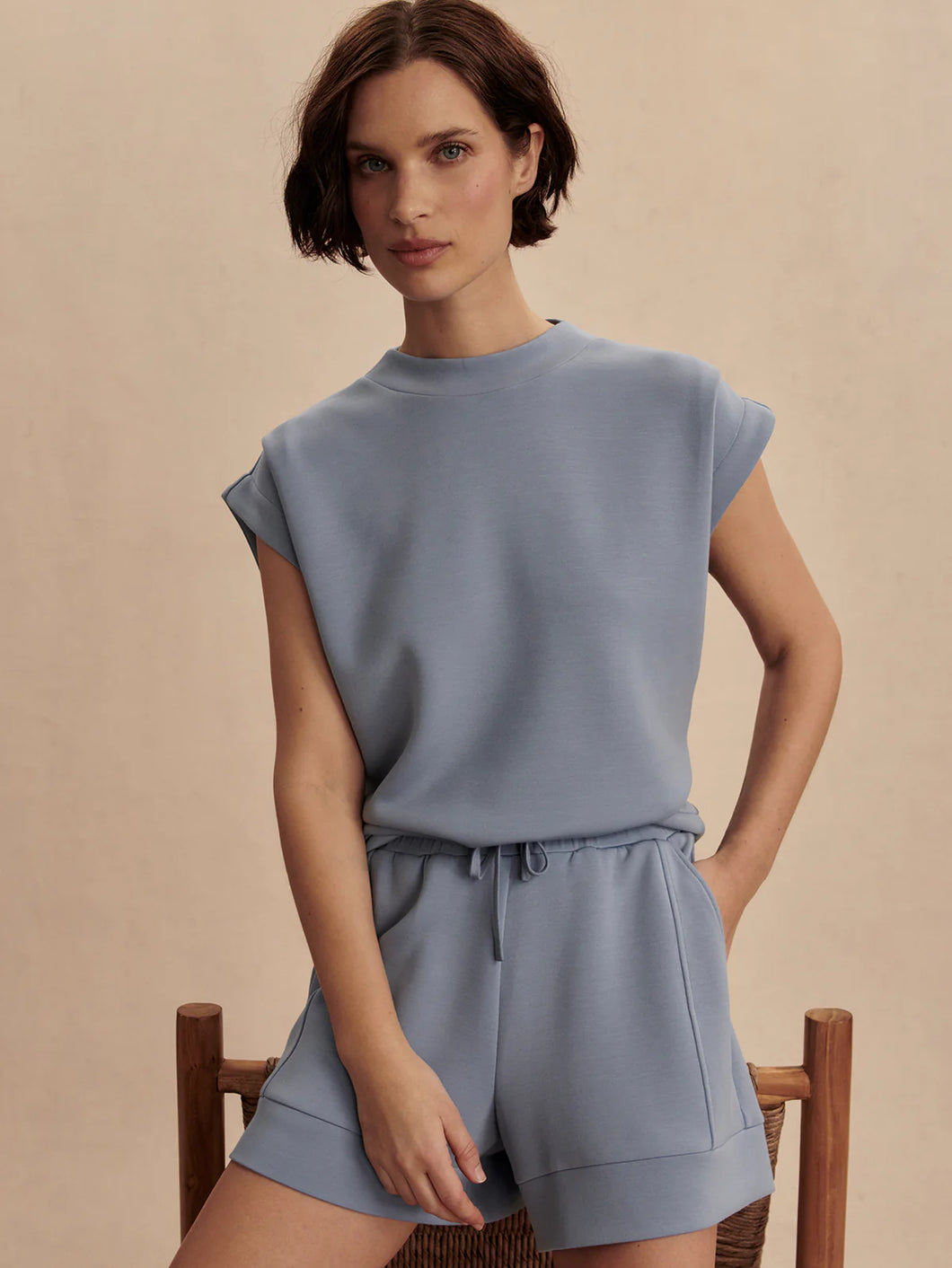 VARLEY OTIS SLEEVELESS SWEAT - RAIN BLUE