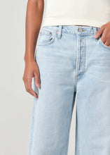 Load image into Gallery viewer, AGOLDE LOW SLUNG BAGGY 30.5&quot; - SPARK
