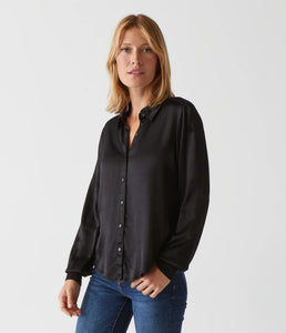 MICHAEL STARS MEREDITH SATIN BUTTON DOWN SHIRT - BLACK