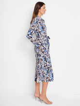 Load image into Gallery viewer, NIC+ZOE WASHED CHEVRON LIVE IN DRESS - BLUE MULTI
