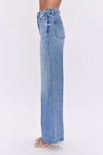 Load image into Gallery viewer, PISTOLA LANA HIGH RISE ULTRA WIDE LEG JEAN - BREAK
