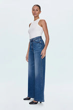 Load image into Gallery viewer, PISTOLA LANA HIGH RISE ULTRA WIDE LEG JEAN - SOHO
