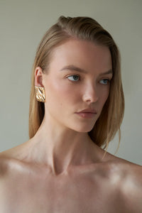 LILI CLASPE ADVA CLIP-ON EARRINGS - GOLD