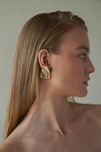 LILI CLASPE ADVA CLIP-ON EARRINGS - GOLD