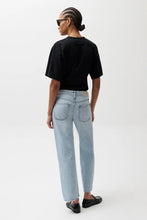 Load image into Gallery viewer, PISTOLA LEXI MID RISE BOWED STRAIGHT - DOLCE VITA VINTAGE
