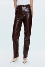 Load image into Gallery viewer, PISTOLA CASSIE SUPER HIGH RISE STRAIGHT PANT - TOBACCO CROC
