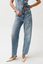 Load image into Gallery viewer, PISTOLA WES HIGH RISE BARREL JEAN - BLUE CLOUD

