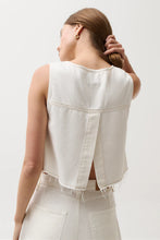 Load image into Gallery viewer, PISTOLA RUE CROPPED SWING SHIRT - OFF WHITE
