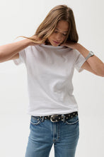 Load image into Gallery viewer, PISTOLA ALBA BABY TEE - LE BLANC
