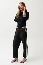 Load image into Gallery viewer, PISTOLA BODIE SPORT PANT - BLACK
