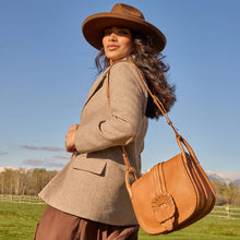 Load image into Gallery viewer, HOBO KIVA LARGE CROSSBODY - HARVEST WHEAT
