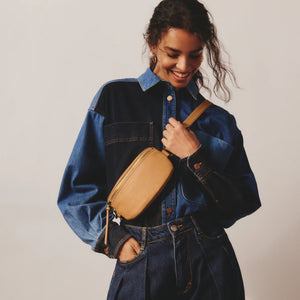 HOBO FERN BELT BAG - SANDSTORM