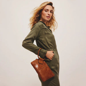 HOBO SABLE WRISTLET - TRUFFLE