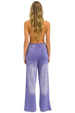 Load image into Gallery viewer, AVIATOR NATION ESSENTIAL WIDE LEG POCKET SWEATPANTS - FADED GRAPE
