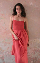 Load image into Gallery viewer, Z SUPPLY BAYSIDE LINEN MAXI DRESS - PERSIMMON

