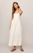 Load image into Gallery viewer, Z SUPPLY JOHANNA SLEEVELESS MIDI DRESS - CLOUD
