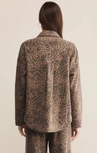 Load image into Gallery viewer, Z SUPPLY ALL DAY KNIT LEOPARD JACKET - DESERT TAN

