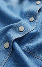 Load image into Gallery viewer, Z SUPPLY ERIN DENIM JACKET - DREAMSTATE
