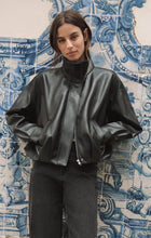 Load image into Gallery viewer, Z SUPPLY CORIN FAUX LEATHER BUBBLE JACKET - BLACK
