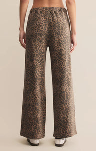 Z SUPPLY HUNTER KNIT LEOPARD PANT - DESERT TAN
