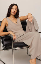 Load image into Gallery viewer, Z SUPPLY SCOUT JERSEY PANT - STONE GRAY
