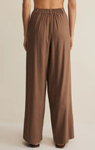 Load image into Gallery viewer, Z SUPPLY OVERLOOK LINEN PANT - PALO SANTO
