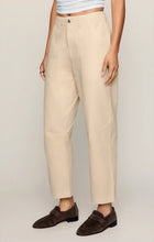 Load image into Gallery viewer, Z SUPPLY COLMAN BOWED UTILITY PANT - SOFT ECRU
