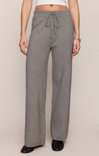 Load image into Gallery viewer, Z SUPPLY TAKE IT EASY WIDE LEG SWEATER PANT - CLASSIC HEATHER GREY
