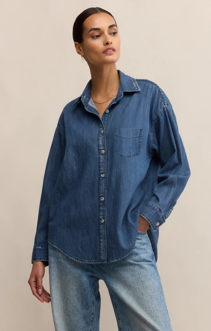 Z SUPPLY ATWOOD LIGHTWEIGHT DENIM BUTTON UP - MEDIUM INDIGO