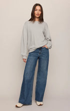Load image into Gallery viewer, Z SUPPLY CLASSIC BOYFRIEND SWEATSHIRT - SILVERLAKE
