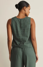 Load image into Gallery viewer, Z SUPPLY SLOANE LINEN CROPPED TANK - EVERGLADE
