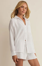 Load image into Gallery viewer, Z SUPPLY THE PERFECT AIRY GAUZE BUTTON UP - WHITE
