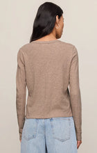 Load image into Gallery viewer, Z SUPPLY JUNIE LONG SLEEVE TEE - HEATHER ASH
