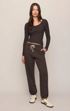 Load image into Gallery viewer, Z SUPPLY GREYSON SCOOP LONG SLEEVE TEE - COCOA BEAN
