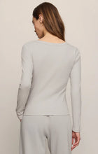 Load image into Gallery viewer, Z SUPPLY GREYSON SCOOP LONG SLEEVE TEE - SILVERLAKE
